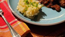 Steak de biche sauce cerises