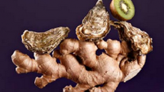 Huître au gingembre, granité de concombre à l'eau de mer