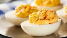 Œuf mimosa au piment d'Espelette