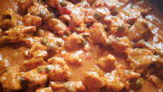 Émincé de poulet au curry rouge