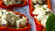 Poivron au fromage de chèvre et au basilic