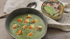 Velouté de fanes de carottes au camembert Gillot