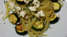 Spaghetti aux courgettes et à la feta
