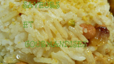 Curry de poulet en cocotte et son riz aux fruits secs.