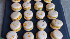 Macarons chèvre-ciboulette maison