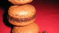 Traditionnels macarons au chocolat