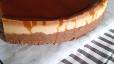 Cheesecake croustillant au caramel et chocolat