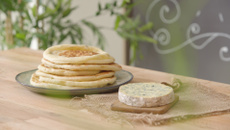 Cheese Naan à la Fourme d'Ambert