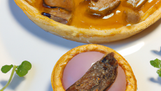 Tartelette 'colvert' aux senteurs d'automne et escalope de foie gras poêlée.