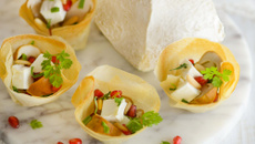 Bouchées au Pouligny-Saint-Pierre AOP aux cèpes et grenade