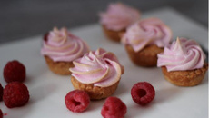 Tartelette à la framboise meringuée