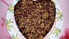 Gâteau nappé chocolat/nougatine