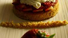 Biscuit breton, et sa demoiselle la fraise