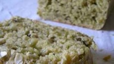 Cake moelleux aux olives vertes et aux amandes