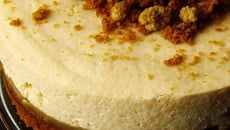 Le triple épice : entremet de pain d'épices, confiture de pomme de terre et mousse à la vanille