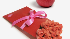 Bouquet de roses aux pommes Pink Lady