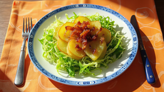 Salade vosgienne à la crème fraîche