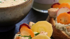 Potage parmentier au roquefort et sa tartine gourmande
