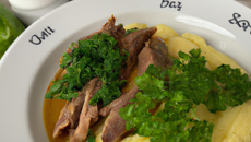 Parmentier de confit de canard et persil