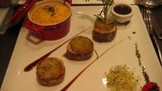 Veau en croûte de brebis sésame romarin et polenta crémeuse