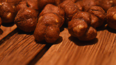 Noisettes déguisées aux quatre épices