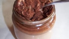 Yaourts mousseux au chocolat noir