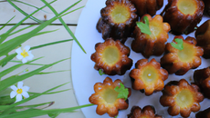 Cannelés à l'ail et aux herbes