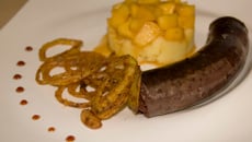 Le boudin et les 2 pommes au sirop de Liège.