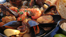 Cèpe de moules et crevettes à la Barfleur