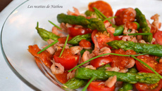 Asperges vertes aux crevettes grises, vinaigrette à la tomate, moutarde et balsamique