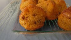 Madeleines au pesto rosso