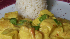 Curry de tofu au lait de coco