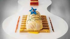 Bar de ligne, tapioca d'huître, fleur/feuille de bourrache