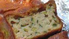 Cake aux courgettes, chèvre, ricotta et saumon fumé