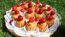 Petits cakes aux cerises et pistaches