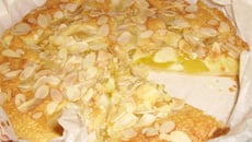 Tarte aux mangues et aux amandes