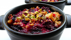 Brioche perdue aux fruits rouges et mascarpone, éclats de pistache