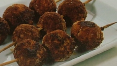 Brochettes de poulet - brebis aux graines de sésame