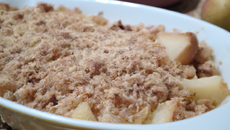 Crumble aux pommes et aux poires tout simplement