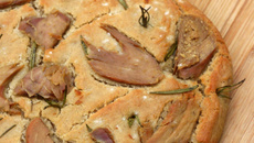 Focaccia au thon et au romarin sans gluten