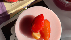 Mousse de fraise et confiture fraise litchi rose