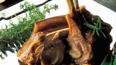 Epaule d'agneau à la sarriette