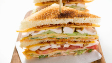 Club sandwich au poulet