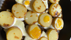 Pommes de terre aux œufs