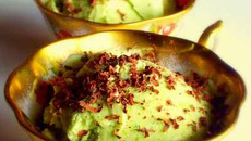 Glace à l'avocat