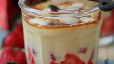 Fruits rouges en sabayon de rhubarbe et pamplemousse