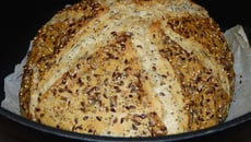 Pain aux six graines cuit en cocotte