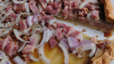 Tarte aux jambons de dinde et aux petits oignons