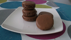 Macarons au chocolat rochers praliné