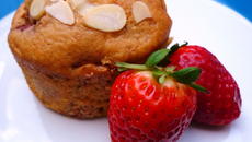Muffins légers fraise-amande